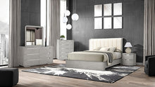 Load image into Gallery viewer, Osterley Queen & E.King Bed Grey & Black