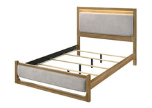 Load image into Gallery viewer, Elinora 4 Pc Queen Bedroom Set