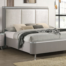 Load image into Gallery viewer, Aldridge Queen & E.King Bed