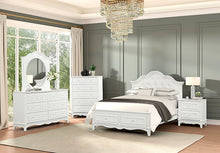 Load image into Gallery viewer, Naucalpan 5 Pc Queen Bedroom Set
