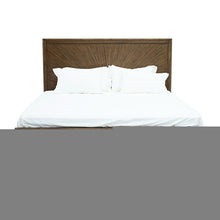 Load image into Gallery viewer, Clarksburg E.King Bed
