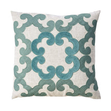 Load image into Gallery viewer, Lily Natural 20" X 20" Pillow, Natural (2/CTN)