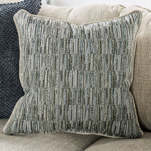 Load image into Gallery viewer, Salisbury Chair