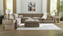 Load image into Gallery viewer, Sophie Sectional
