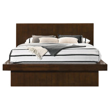 Load image into Gallery viewer, Jessica Eastern King &amp; Queen Platform Bed with Rail Seating Cappuccino
