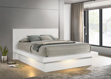 Load image into Gallery viewer, Jessica Eastern King Platform Bed with Rail Seating White image
