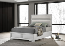 Load image into Gallery viewer, Miranda California King, E.King, Queen, Full, &amp; Twin Bed Black &amp; White
