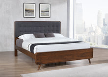 Load image into Gallery viewer, Robyn Panel Platform Bed
