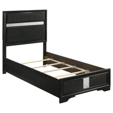 Load image into Gallery viewer, Miranda California King, E.King, Queen, Full, &amp; Twin Bed Black &amp; White
