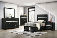 Load image into Gallery viewer, Miranda California King, E.King, Queen, Full, &amp; Twin Bed Black &amp; White
