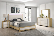 Load image into Gallery viewer, Hyland 4 Pc Bedroom Set image
