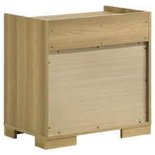 Load image into Gallery viewer, Hyland 4 &amp; 5 Piece Bedroom Set E.King &amp; Queen
