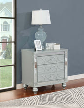 Load image into Gallery viewer, Gunnison Nightstand
