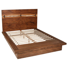 Load image into Gallery viewer, Winslow Queen &amp; E.King Bed
