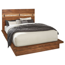 Load image into Gallery viewer, Winslow Queen &amp; E.King Bed
