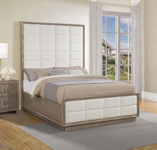 Load image into Gallery viewer, Durango California King, Eatren King, &amp; Queen Bed
