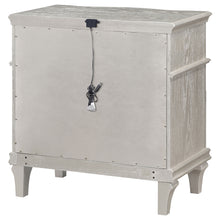 Load image into Gallery viewer, Evangeline 3-drawer Nightstand Silver Oak
