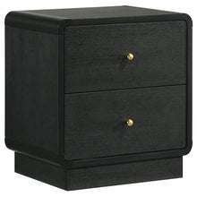 Load image into Gallery viewer, Cavelle 4 &amp; 5 Piece Bedroom Set Queen &amp; E.King
