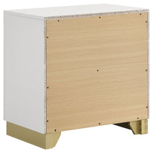 Load image into Gallery viewer, Caraway 4 Pc &amp; Pc E.King, Cal.King, &amp; Queen Bedroom Set Black &amp; White
