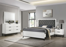 Load image into Gallery viewer, Sonora 4 Pc Bedroom Set image
