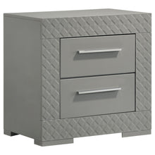 Load image into Gallery viewer, Ives 4 &amp; 5 Piece Bedroom Set E.king &amp; Queen White &amp; Grey
