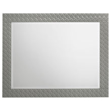 Load image into Gallery viewer, Ives 4 &amp; 5 Piece Bedroom Set E.king &amp; Queen White &amp; Grey
