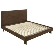 Load image into Gallery viewer, Glenwood Eastern King &amp; Queen Bed
