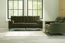 Load image into Gallery viewer, Reveon Lakes Living Room Set
