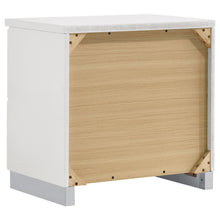 Load image into Gallery viewer, Jeremaine 5 Pc Bedroom Sets White
