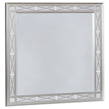Load image into Gallery viewer, Camille 5 Pc Bedroom Sets
