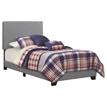 Load image into Gallery viewer, Dorian Beds 5
