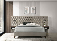 Load image into Gallery viewer, Marley Queen Bed
