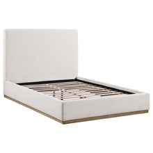 Load image into Gallery viewer, Knox Eastern King &amp; Queen Bed

