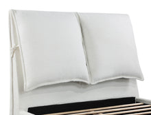 Load image into Gallery viewer, Gwendoline Panel Platform Bed

