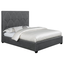 Load image into Gallery viewer, Bowfield Queen Beds

