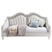 Load image into Gallery viewer, Evangeline Daybed
