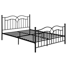 Load image into Gallery viewer, Klossen Queen Platform Bed Black image
