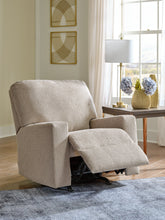 Load image into Gallery viewer, Deltona Living Room Set
