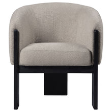 Load image into Gallery viewer, Valdez Accent Chair
