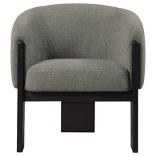 Load image into Gallery viewer, Valdez Accent Chair
