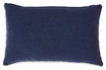 Load image into Gallery viewer, Dovinton Pillow (Set of 4)
