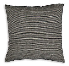 Load image into Gallery viewer, Edelmont Pillow (Set of 4)
