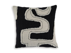 Veerbank Pillow (Set of 4)