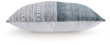 Load image into Gallery viewer, Harperville Pillow (Set of 4)
