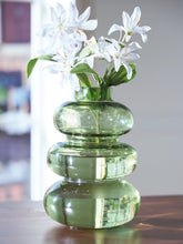 Load image into Gallery viewer, Renethorne Vase
