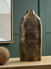 Load image into Gallery viewer, Wallmond Vase

