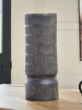 Load image into Gallery viewer, Beninworth Vase
