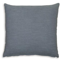 Load image into Gallery viewer, Thaneville Pillow (Set of 4)
