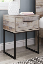 Load image into Gallery viewer, Neilsville Nightstand
