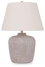 Load image into Gallery viewer, Danry Table Lamp
